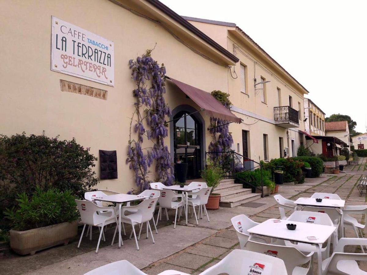 Invit Arti B&B Capoterra Exterior photo