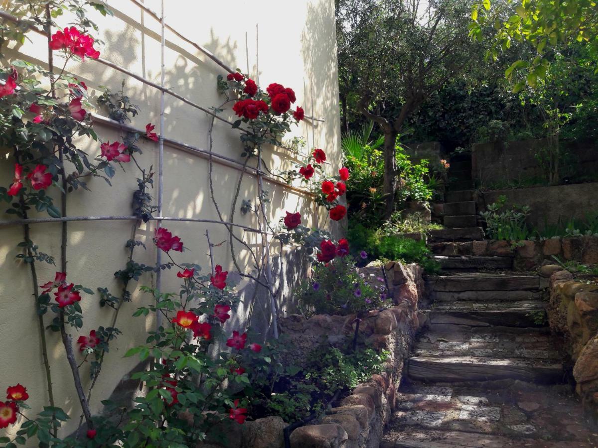 Invit Arti B&B Capoterra Exterior photo